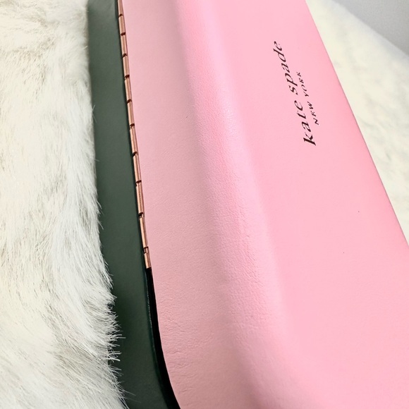 KATE SPADE Womens Sunglasess Case with Cleaning Cloth. (case & cloth only) - Picture 6 of 6